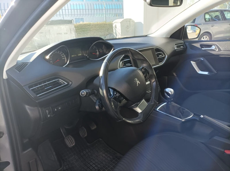 Peugeot 308 HDI SW, снимка 5 - Автомобили и джипове - 47439027