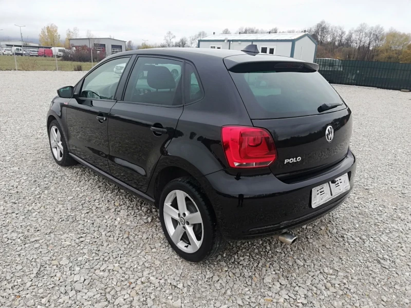 VW Polo 1.4i AVTOMAT kli IT, снимка 4 - Автомобили и джипове - 47943420