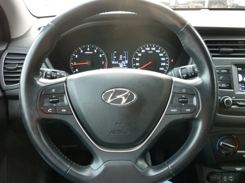 Hyundai I20 1.2i 85 к.с + LPG 7 бр, снимка 14 - Автомобили и джипове - 48014504