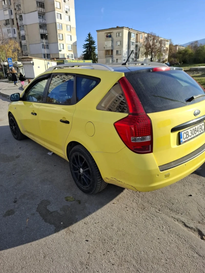 Kia Ceed 1.4, снимка 3 - Автомобили и джипове - 48088517