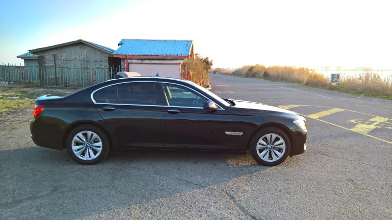 BMW 730, снимка 3 - Автомобили и джипове - 48494306