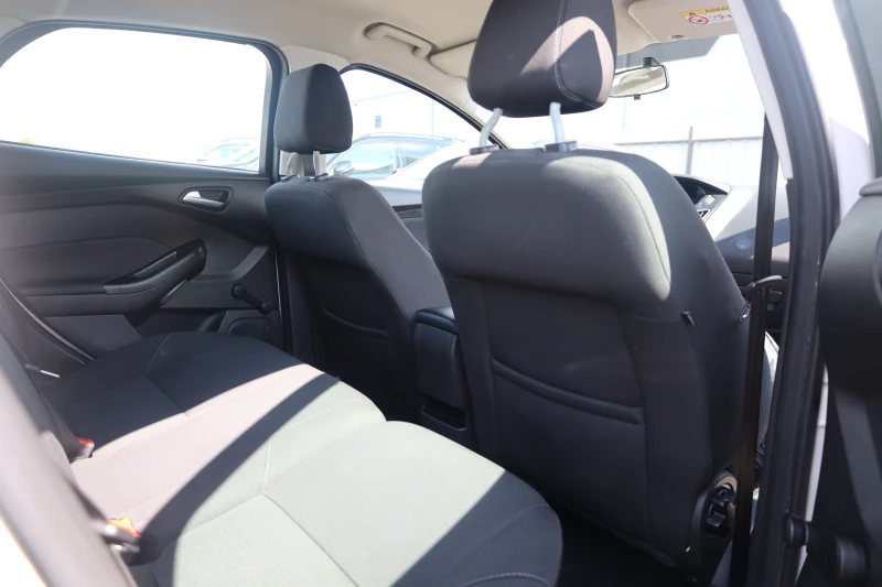Ford Focus 1.0 EcoBoost Klimatronic Start/Stop MY18 #iCarbg , снимка 8 - Автомобили и джипове - 49759827