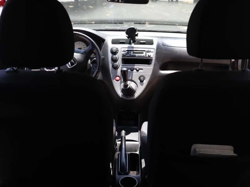 Honda Civic 1.7 CDTI, снимка 9 - Автомобили и джипове - 53238536