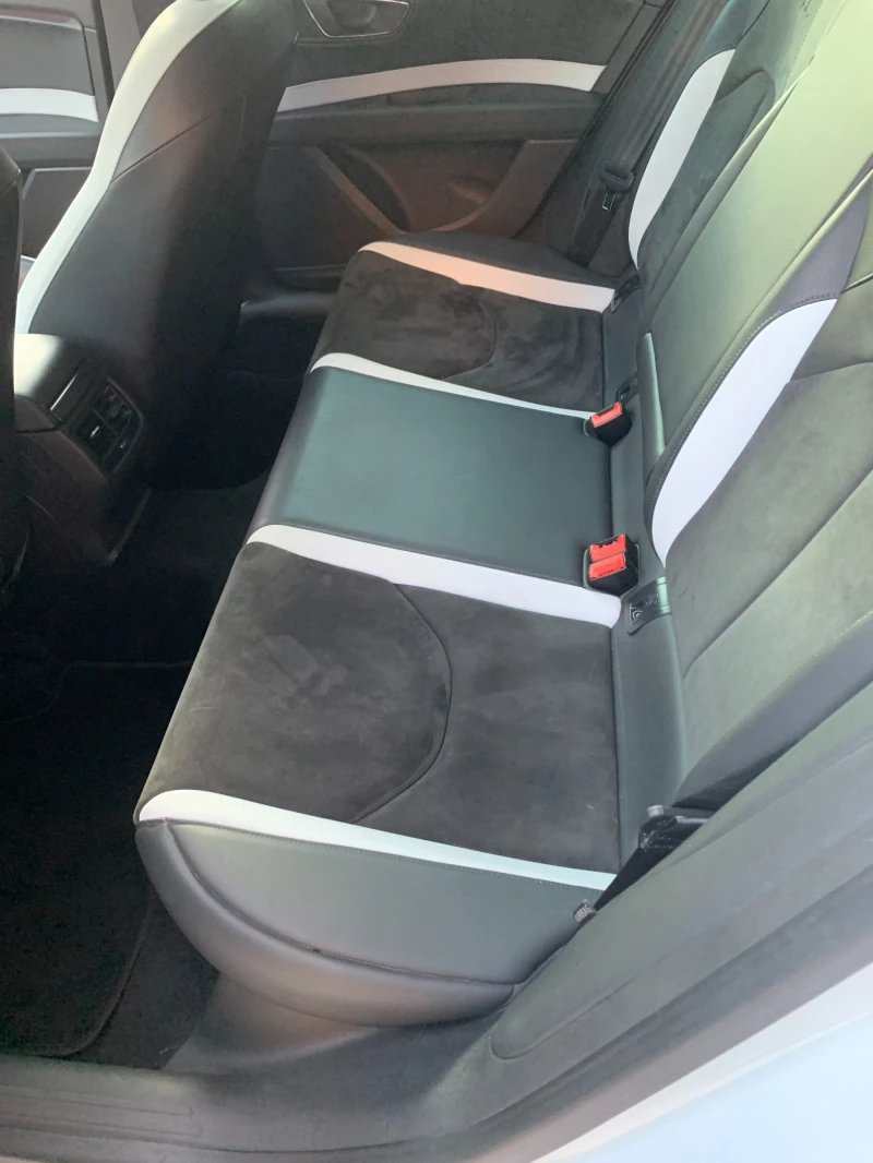 Seat Leon Cupra, снимка 9 - Автомобили и джипове - 52640932