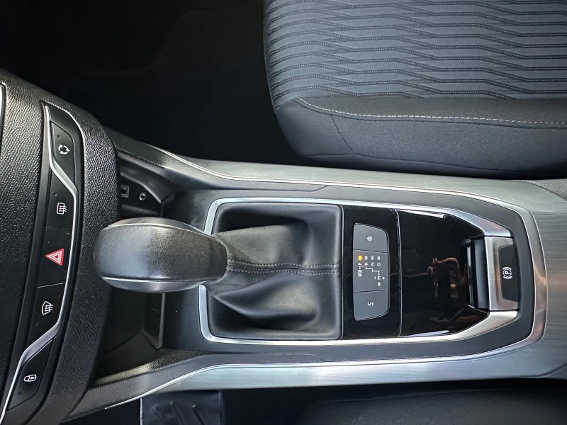 Peugeot 308 2.0HDI* 150ks* Avtomat* TOP* 20.12.2016, снимка 14 - Автомобили и джипове - 51624273
