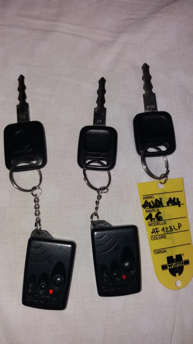 Audi A4 1.6, снимка 10 - Автомобили и джипове - 51668832