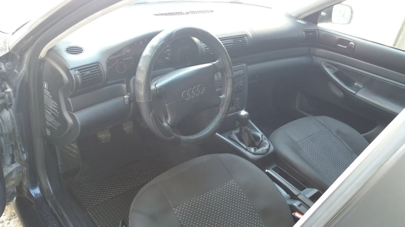 Audi A4 1.6, снимка 7 - Автомобили и джипове - 51668832