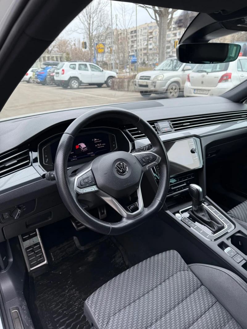 VW Passat 2.0 TSI* R-Line* Dynaudio* Печка, снимка 7 - Автомобили и джипове - 52755187