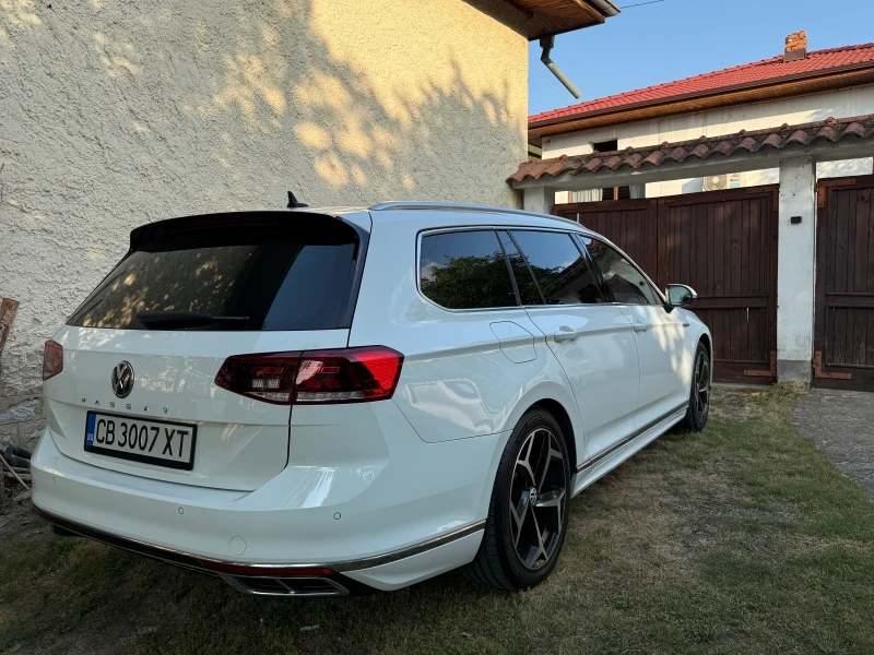 VW Passat 2.0 TSI* R-Line* Dynaudio* Печка, снимка 4 - Автомобили и джипове - 52755187