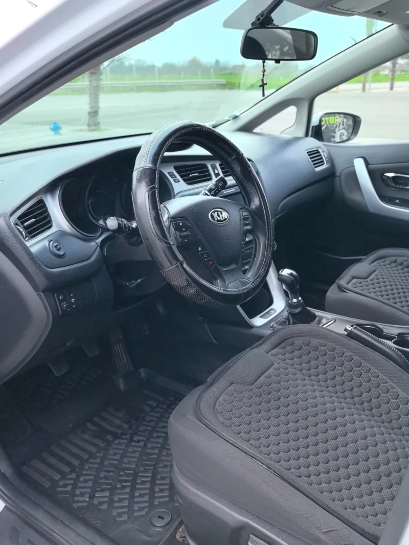 Kia Ceed 1.4 CRDI * 90 к.с, снимка 6 - Автомобили и джипове - 52924760