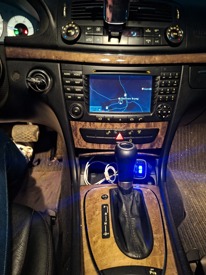 Mercedes-Benz E 320 V6 EVO, снимка 7 - Автомобили и джипове - 53577287