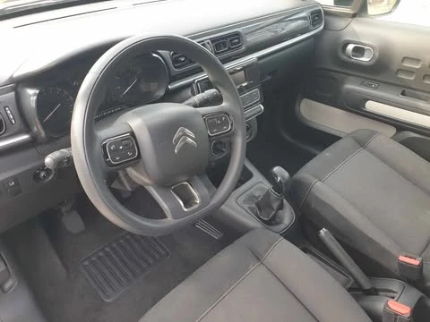 Citroen C3 1.2 74000км, снимка 9 - Автомобили и джипове - 48345459