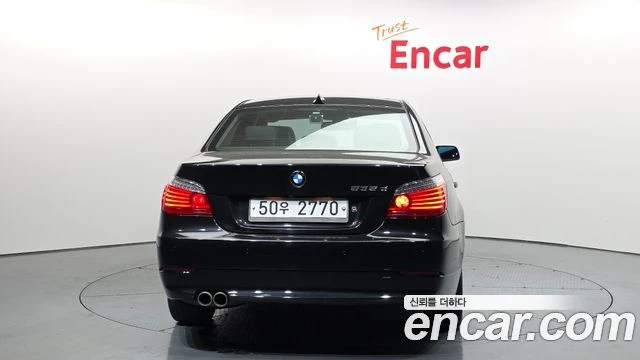 BMW 520, снимка 4 - Автомобили и джипове - 56089317