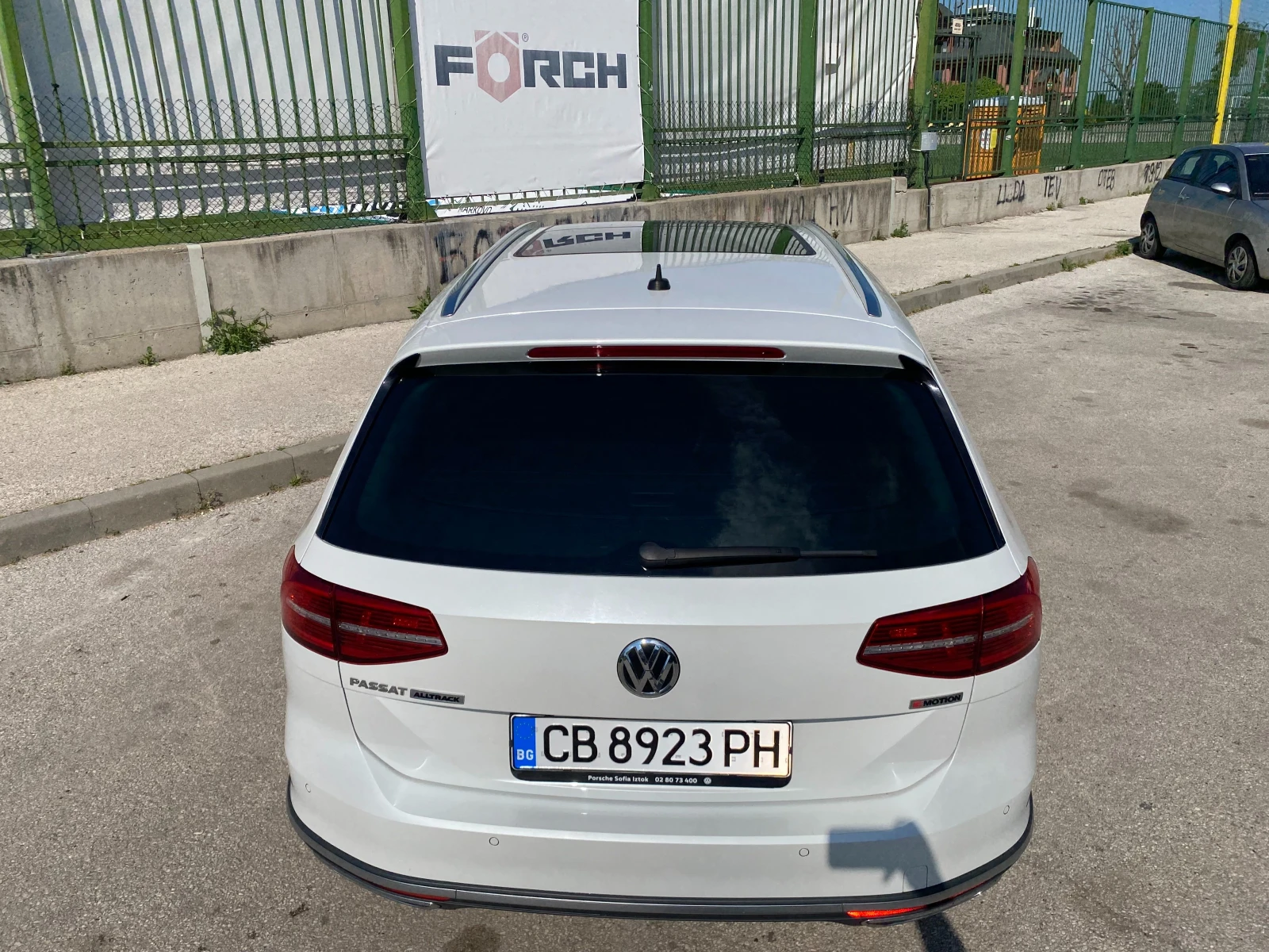 VW Alltrack 2.0 TDI 4x4 240HP - изображение 4