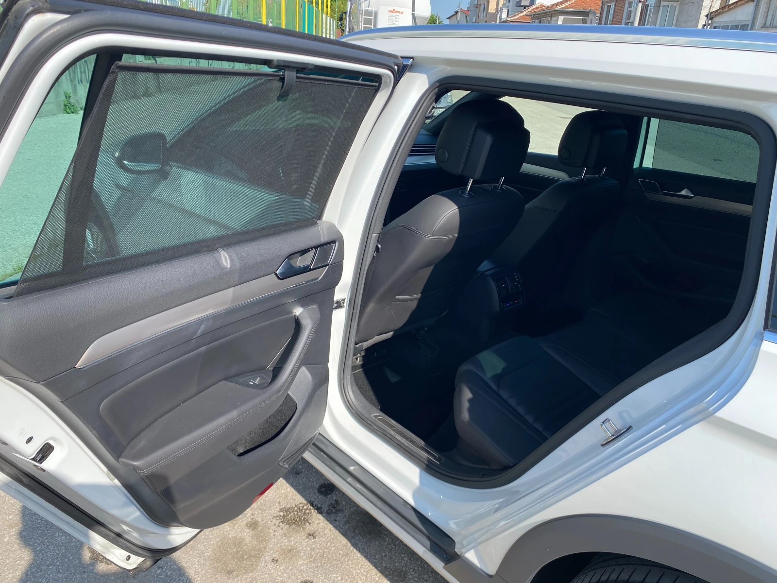 VW Alltrack 2.0 TDI 4x4 240HP - изображение 10