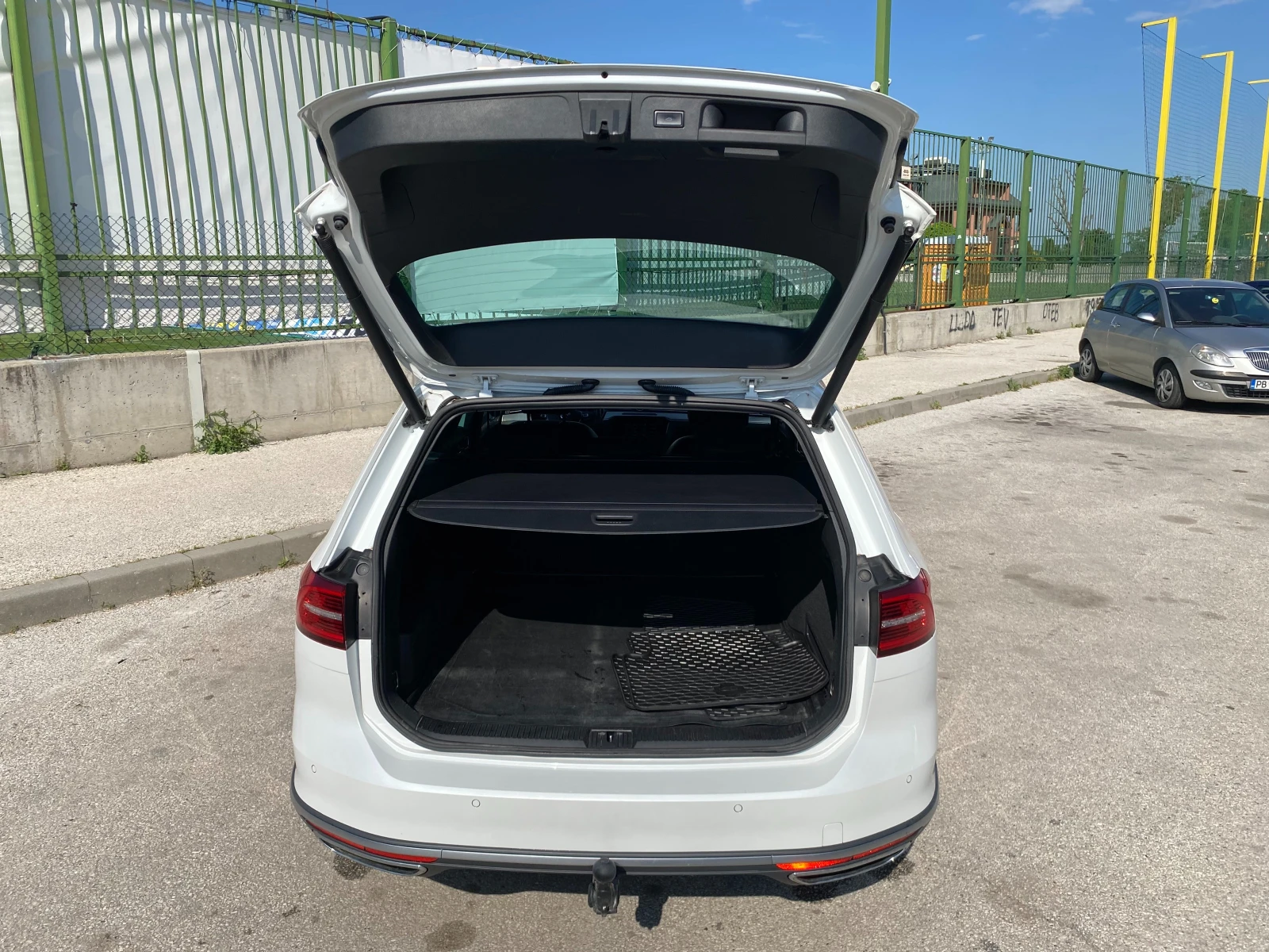 VW Alltrack 2.0 TDI 4x4 240HP - изображение 5