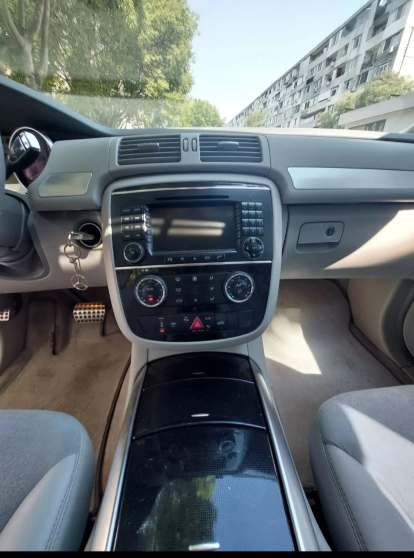Mercedes-Benz R 350 Газово устройство - изображение 9
