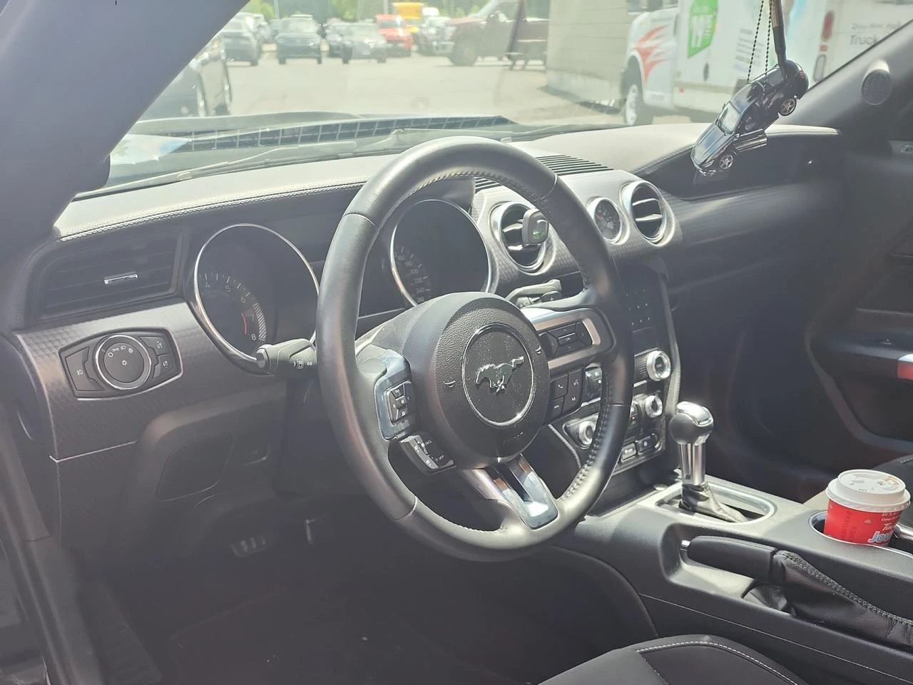 Ford Mustang GT* Авто финансиране* Карфакс - изображение 8