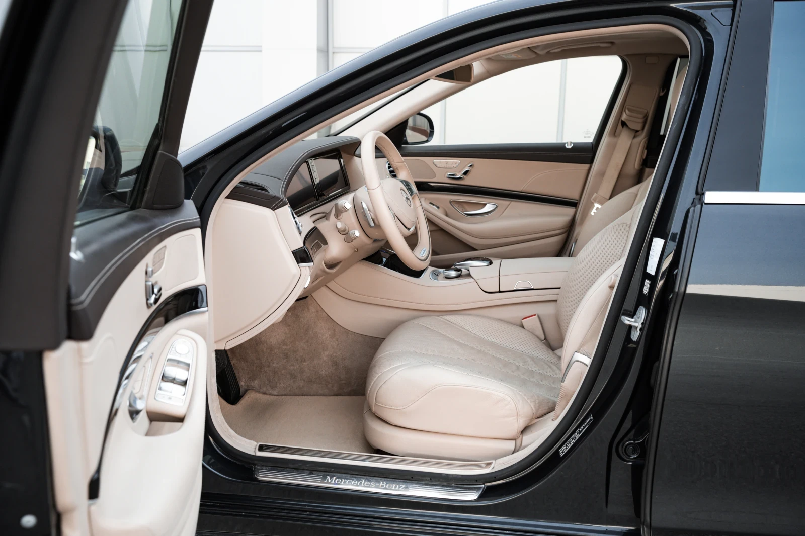Mercedes-Benz S 500 4MATIC/AMG/KEYLESS/BUSINESS CLASS/PANO/OBDUH/PODGR - изображение 8