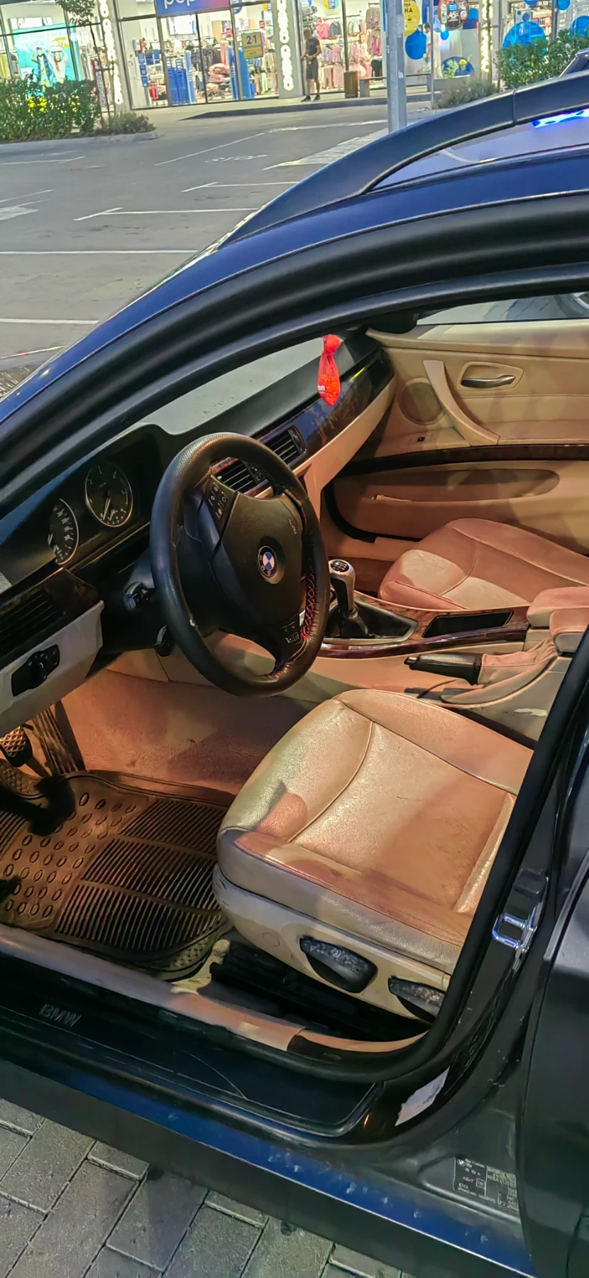 BMW 320  - изображение 10