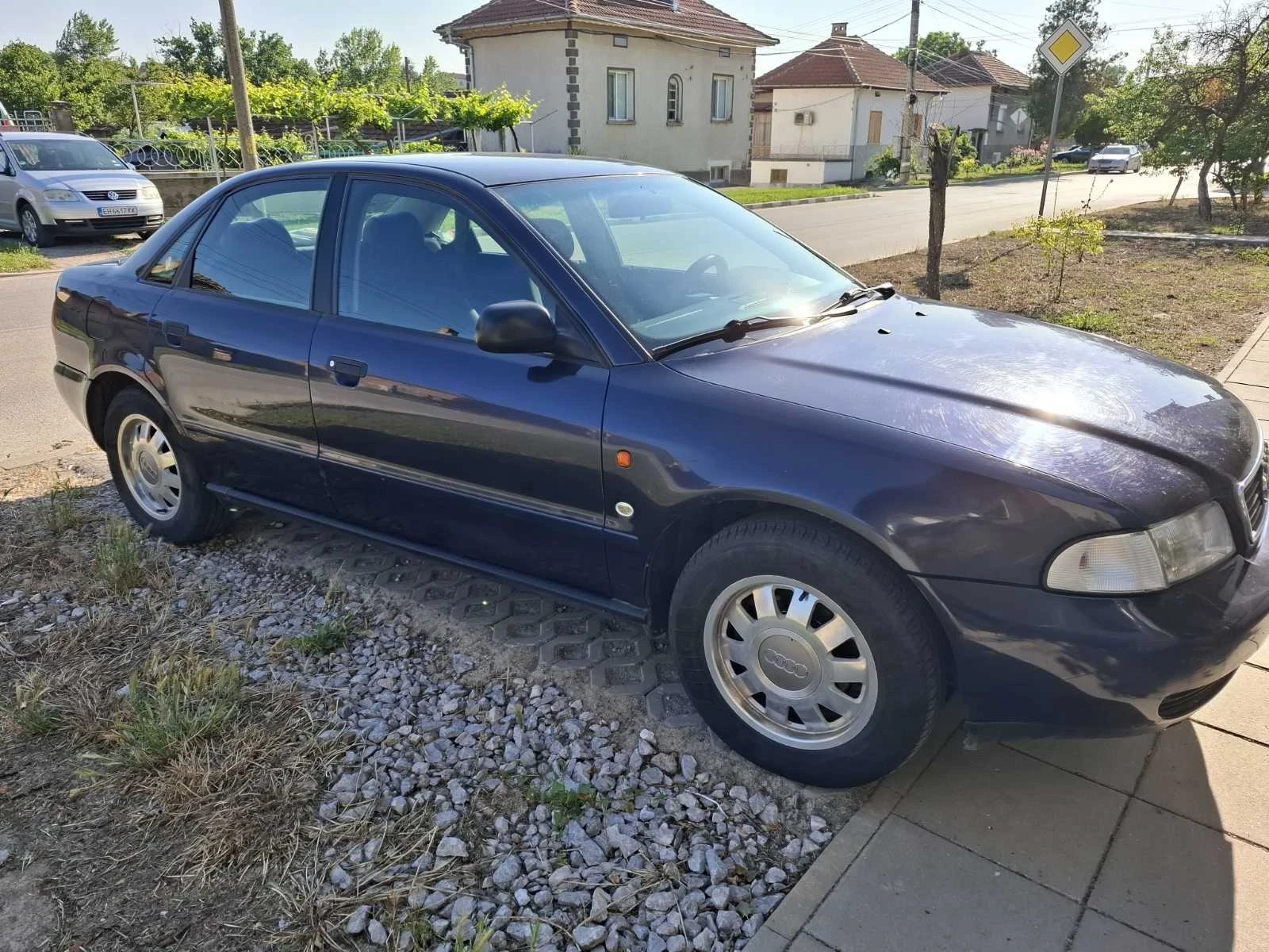 Audi A4 1.6 - изображение 2