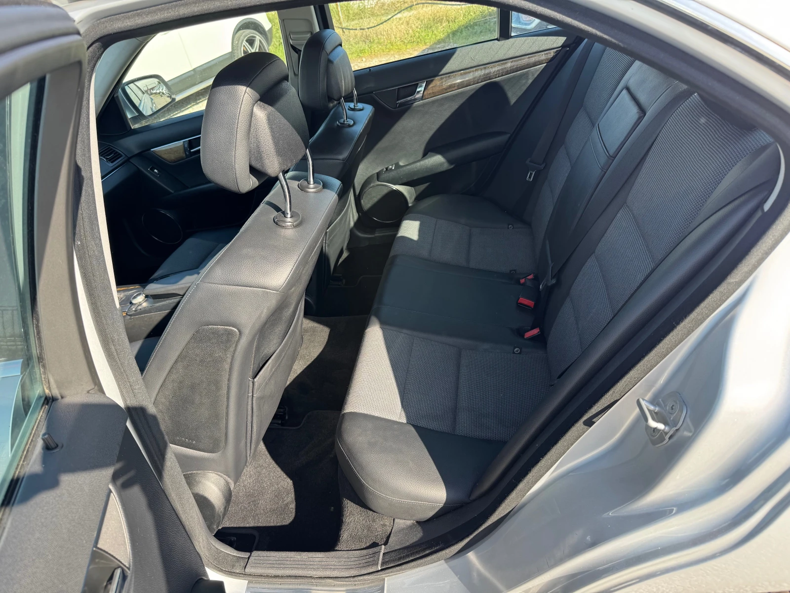 Mercedes-Benz C 220 -CDI-NAVI-XENON-AVTOMAT | Mobile.bg — изображение 10