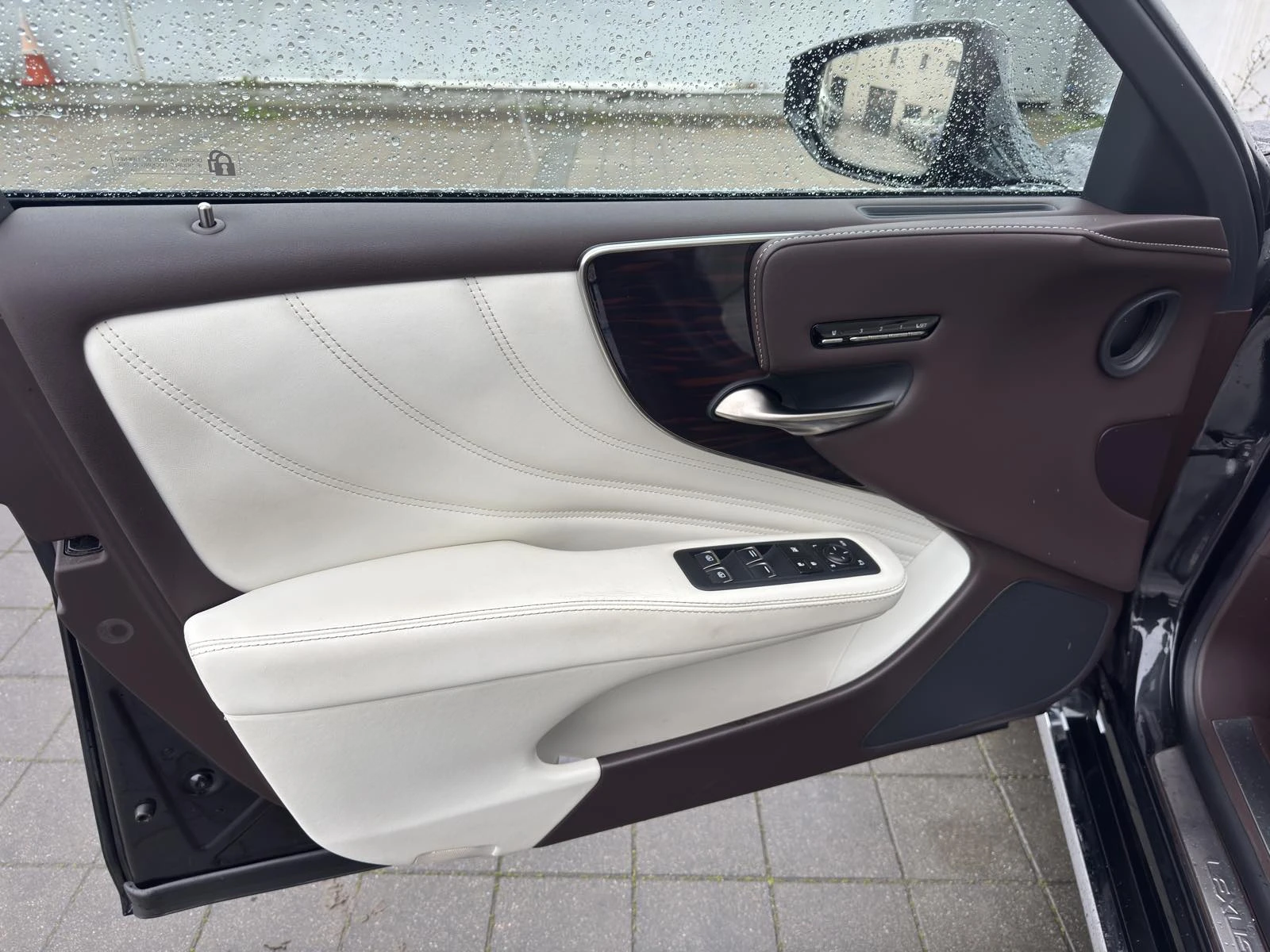 Lexus LS 500  - изображение 7