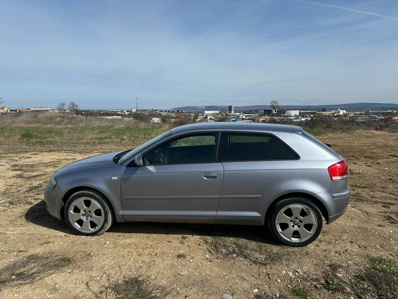 Audi A3 2.0TDI AUTOMATIC, снимка 4 - Автомобили и джипове - 53769100