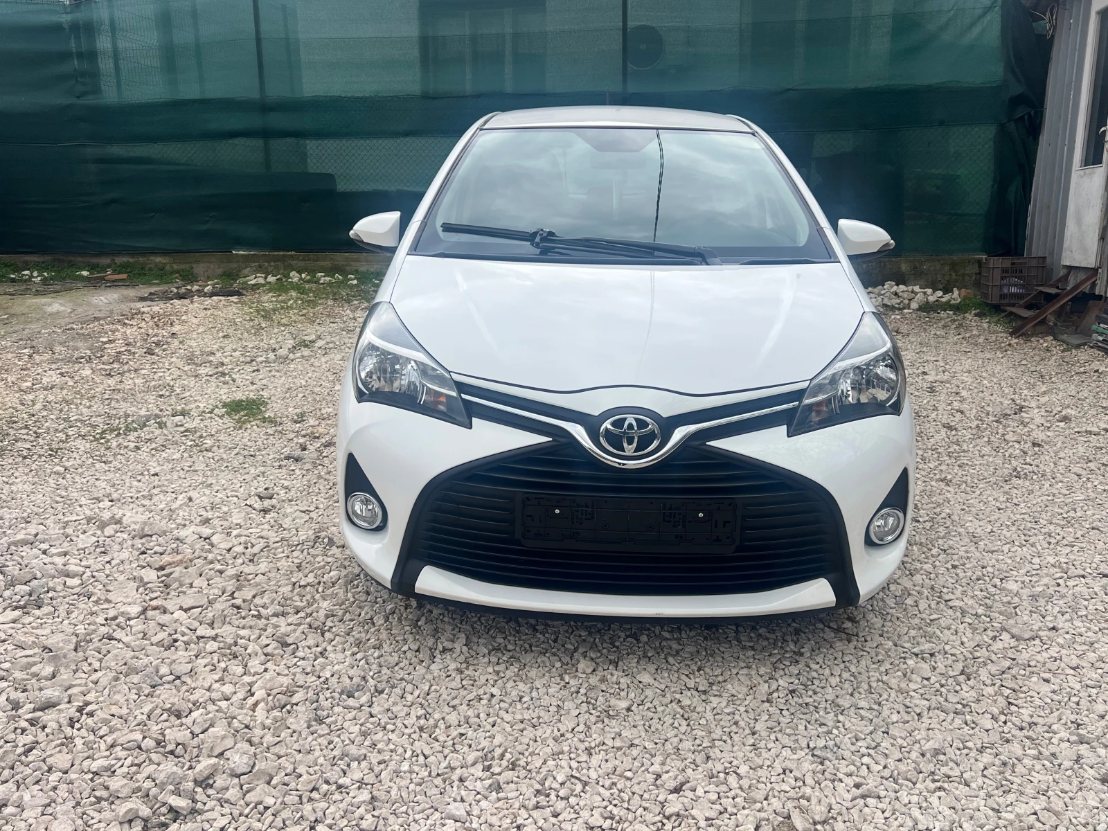 Toyota Yaris Face Lift 103, 000 km, снимка 8 - Автомобили и джипове - 53902783