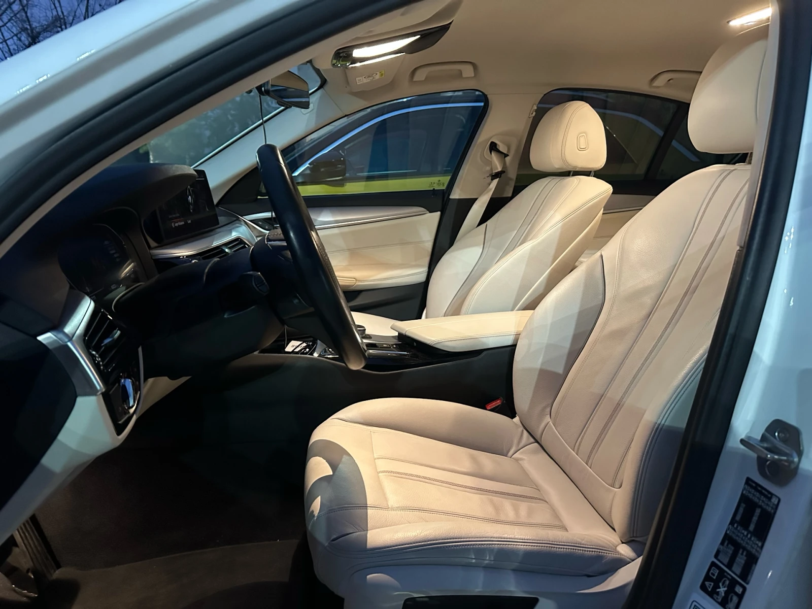 BMW 520 d xDrive, снимка 4 - Автомобили и джипове - 53978513