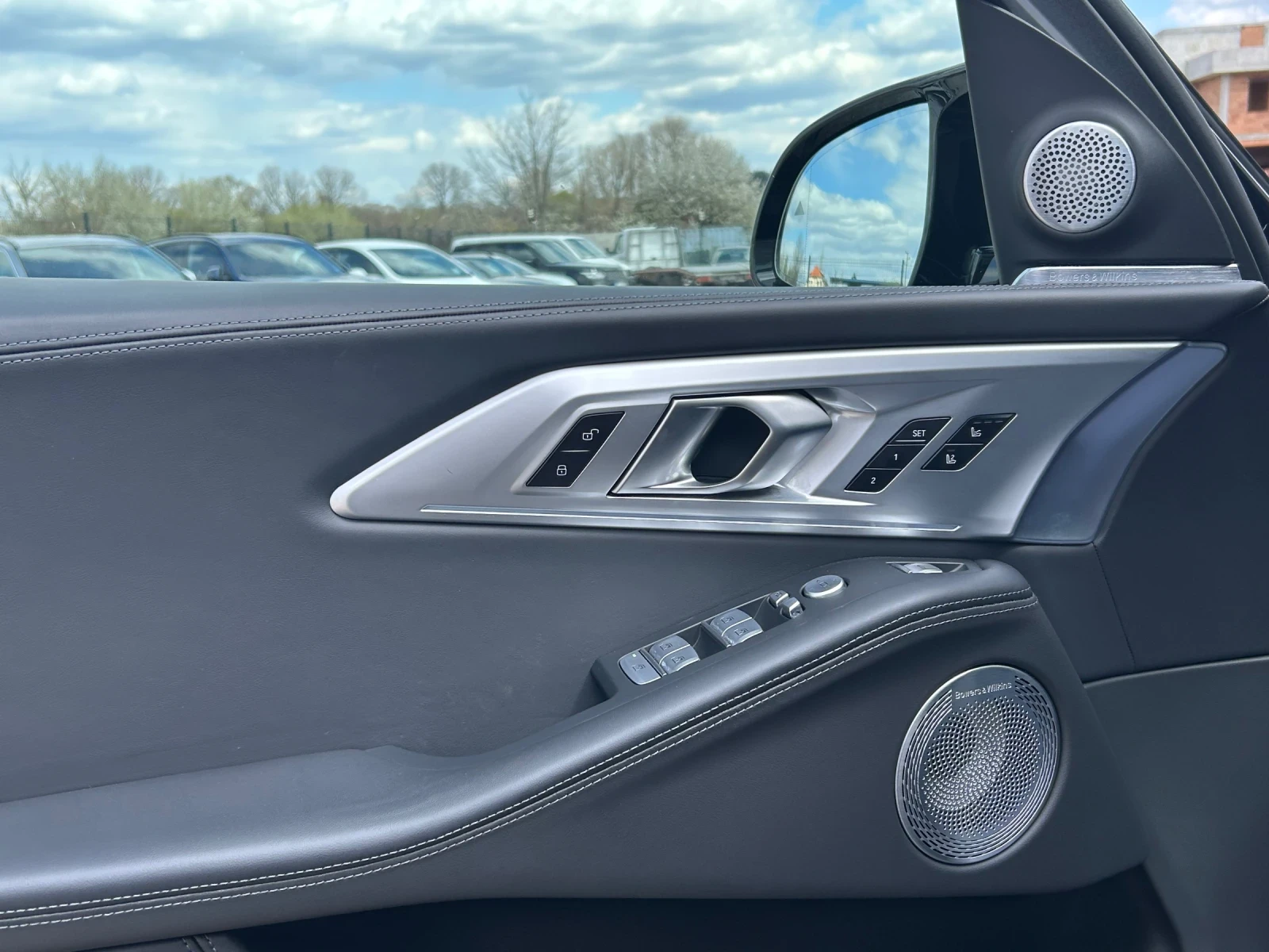 BMW XM B&W* 14 000КМ* 23INCH* MASSAGE, снимка 15 - Автомобили и джипове - 54157494