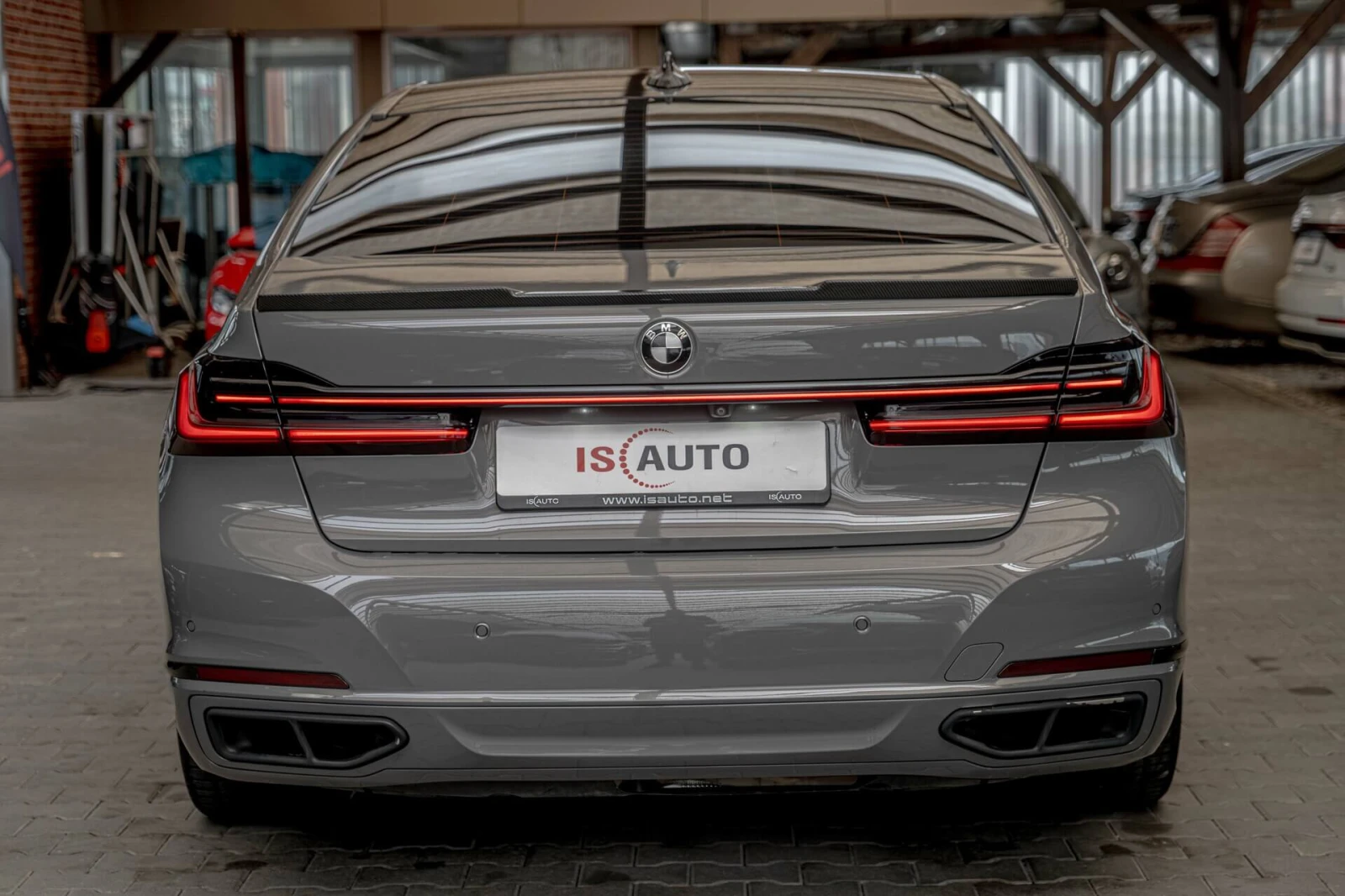 BMW 750 М-Packet/xDrive/Harman Kardon/HuD/Обдухване/Камера, снимка 4 - Автомобили и джипове - 54222530