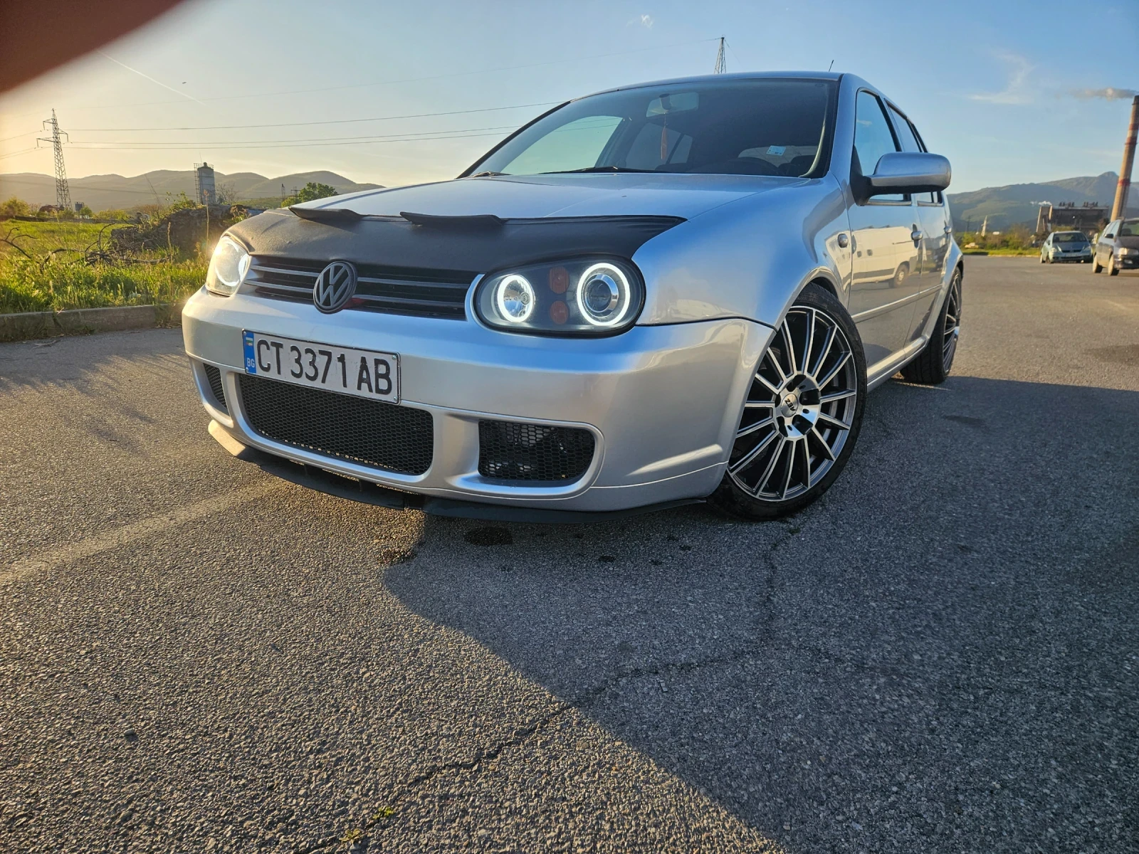 VW Golf 1.9 6скорости 200 кс., снимка 5 - Автомобили и джипове - 54346869