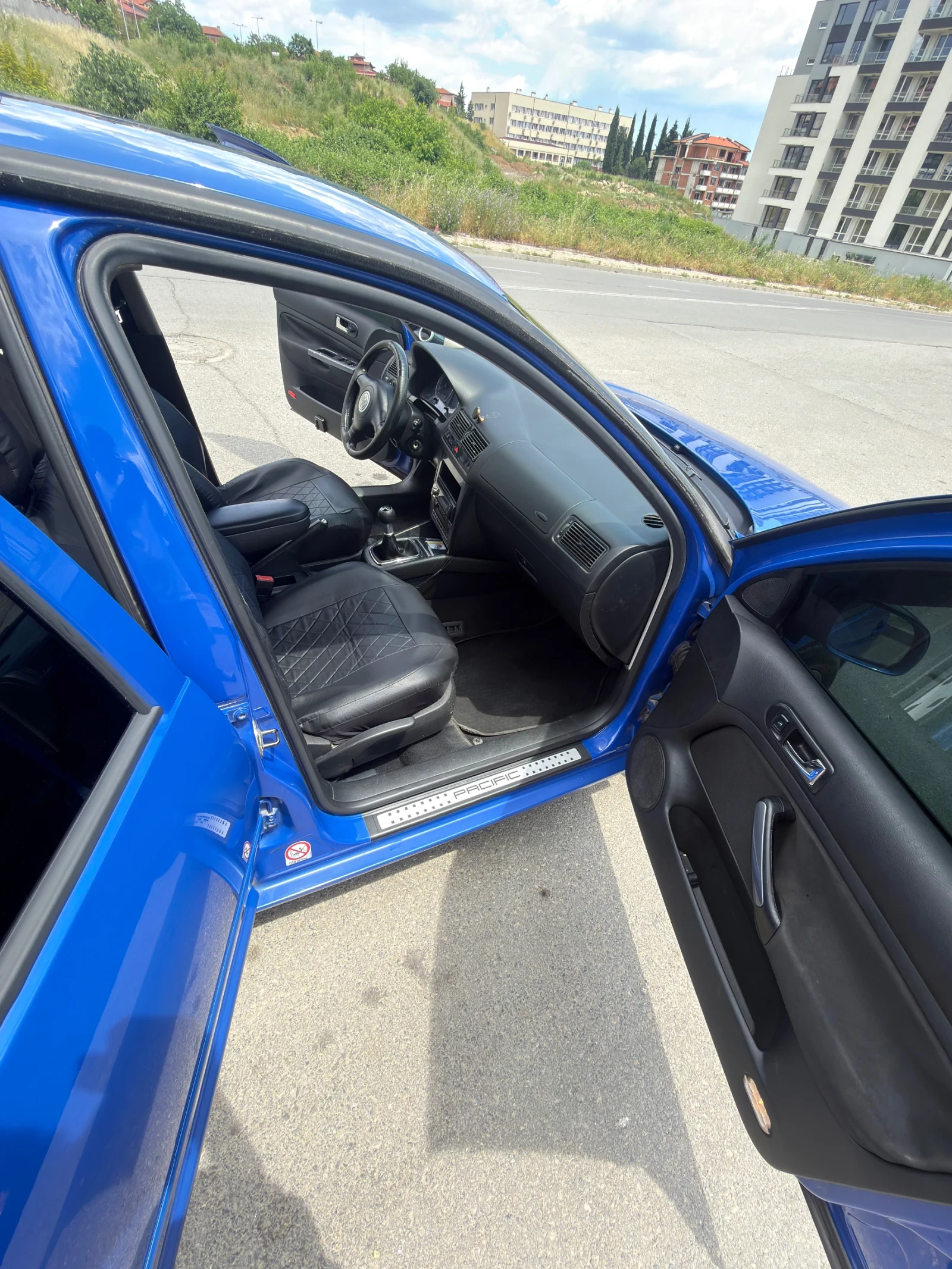 VW Golf, снимка 6 - Автомобили и джипове - 54773542
