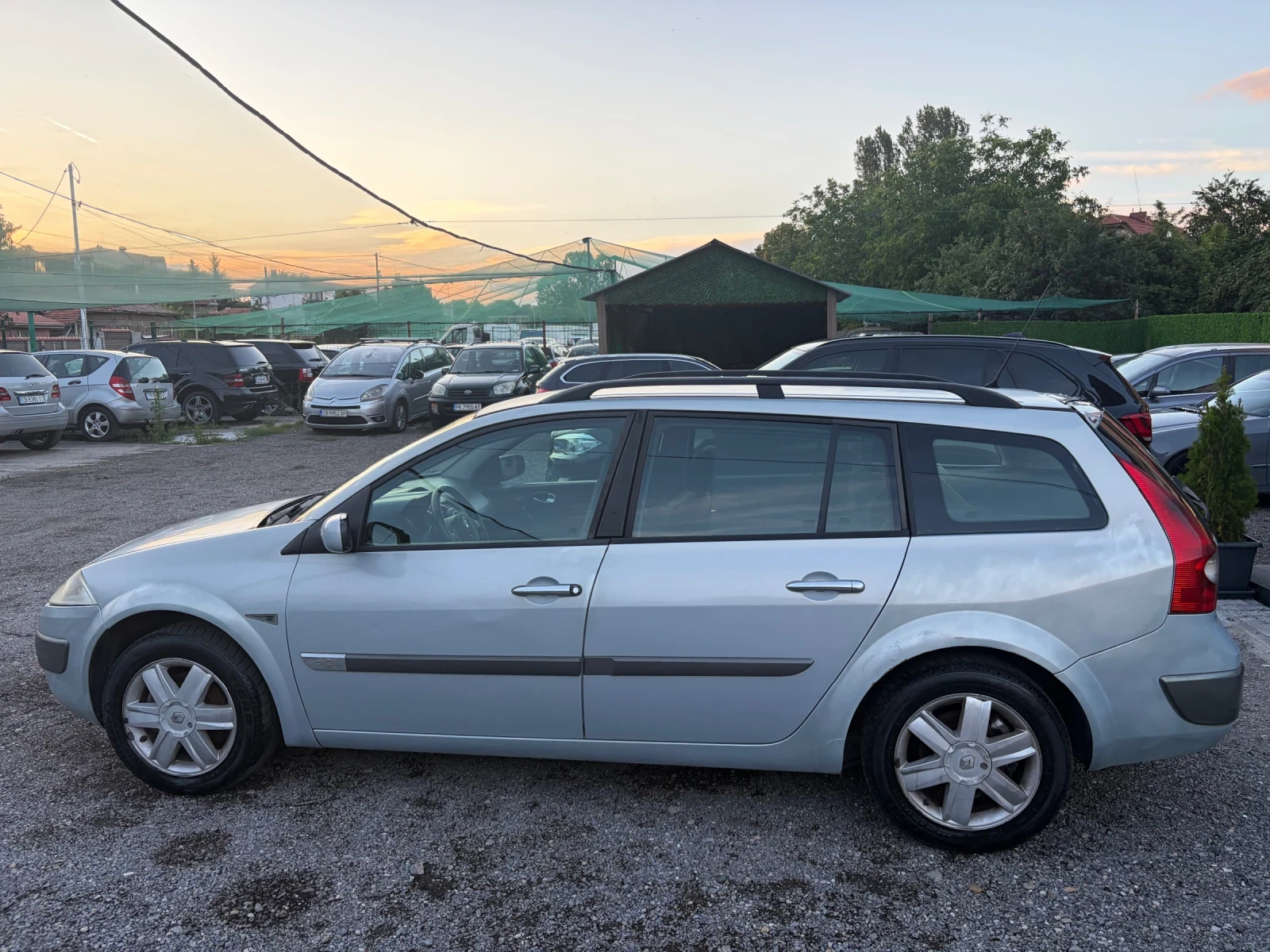 Renault Megane, снимка 6 - Автомобили и джипове - 55127486