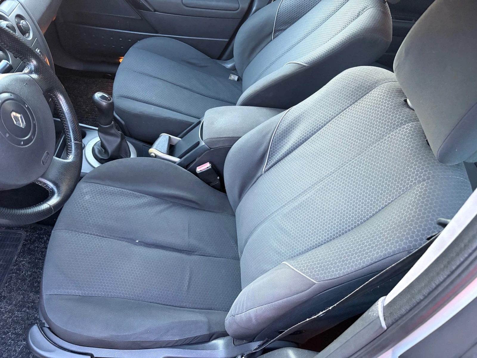 Renault Megane, снимка 9 - Автомобили и джипове - 55127486