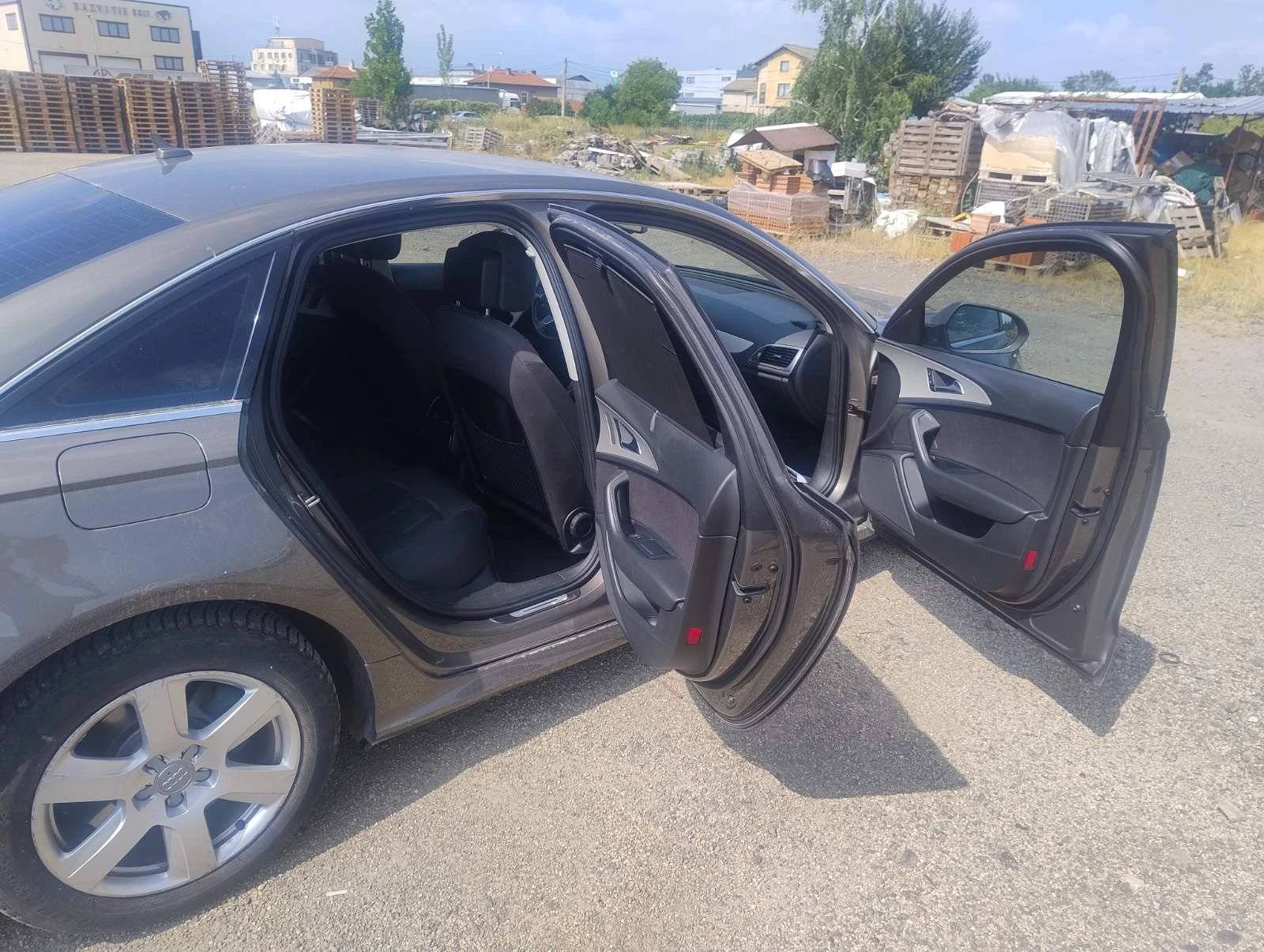 Audi A6, снимка 3 - Автомобили и джипове - 55142778
