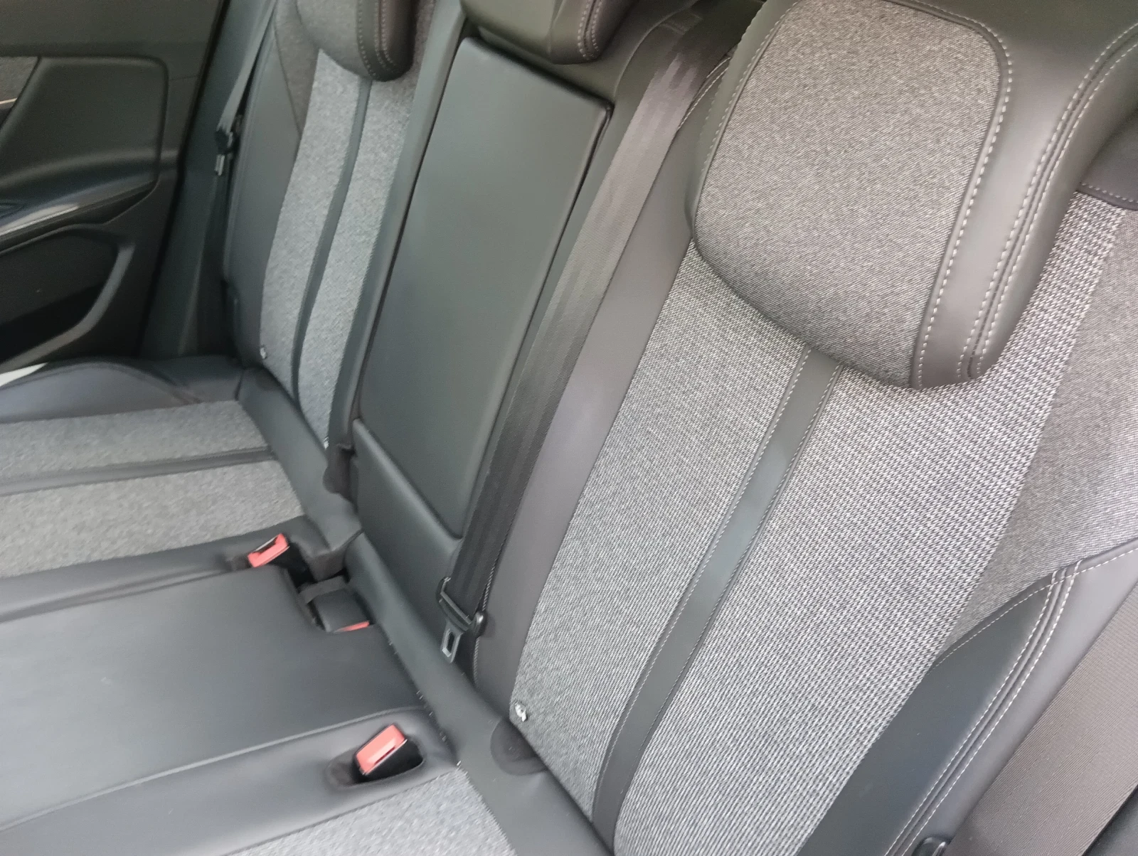 Peugeot 3008 1.6 hdi, снимка 9 - Автомобили и джипове - 55404870