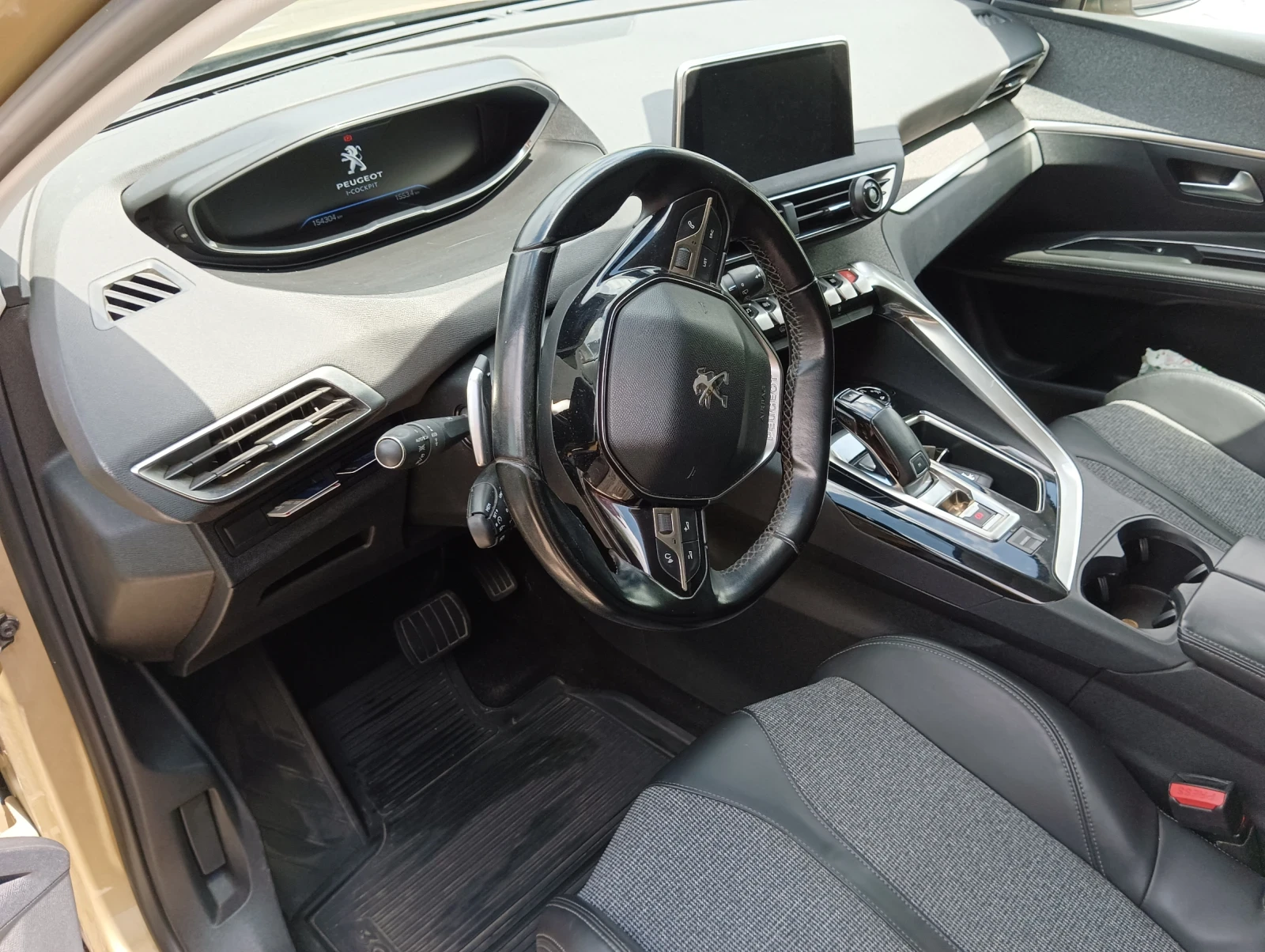 Peugeot 3008 1.6 hdi, снимка 13 - Автомобили и джипове - 55404870