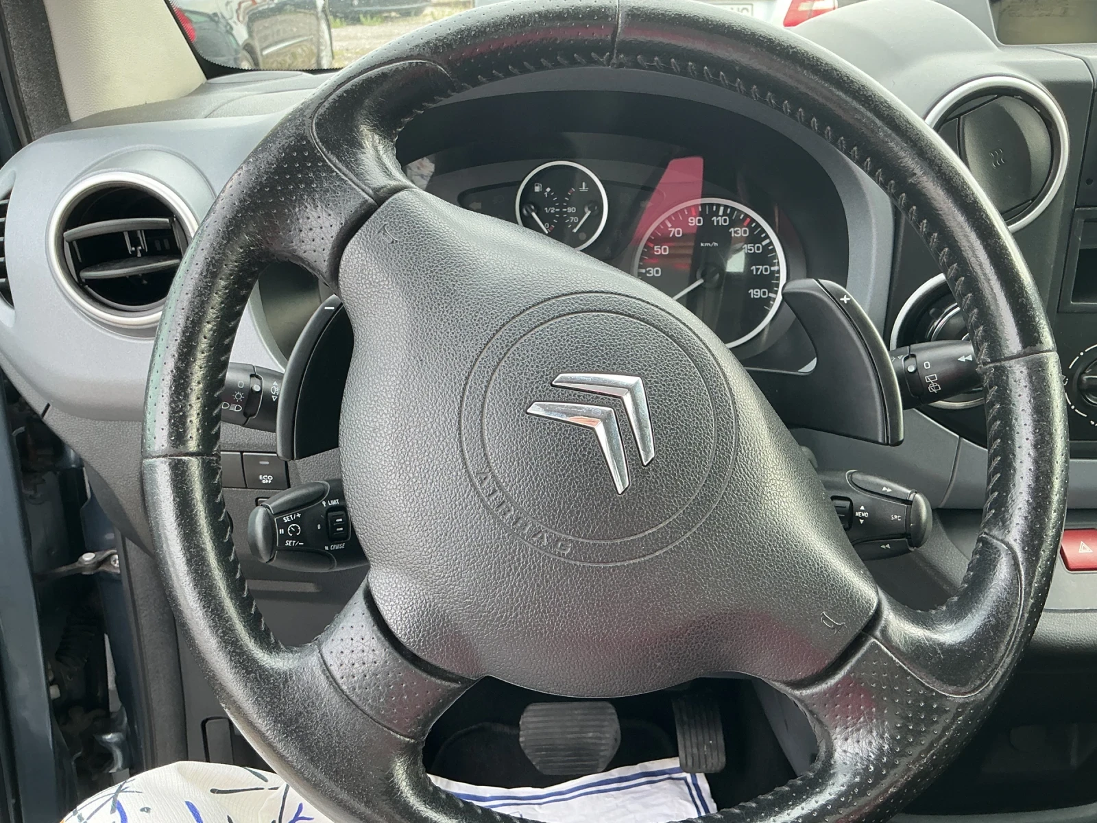 Citroen Berlingo, снимка 13 - Автомобили и джипове - 55420936