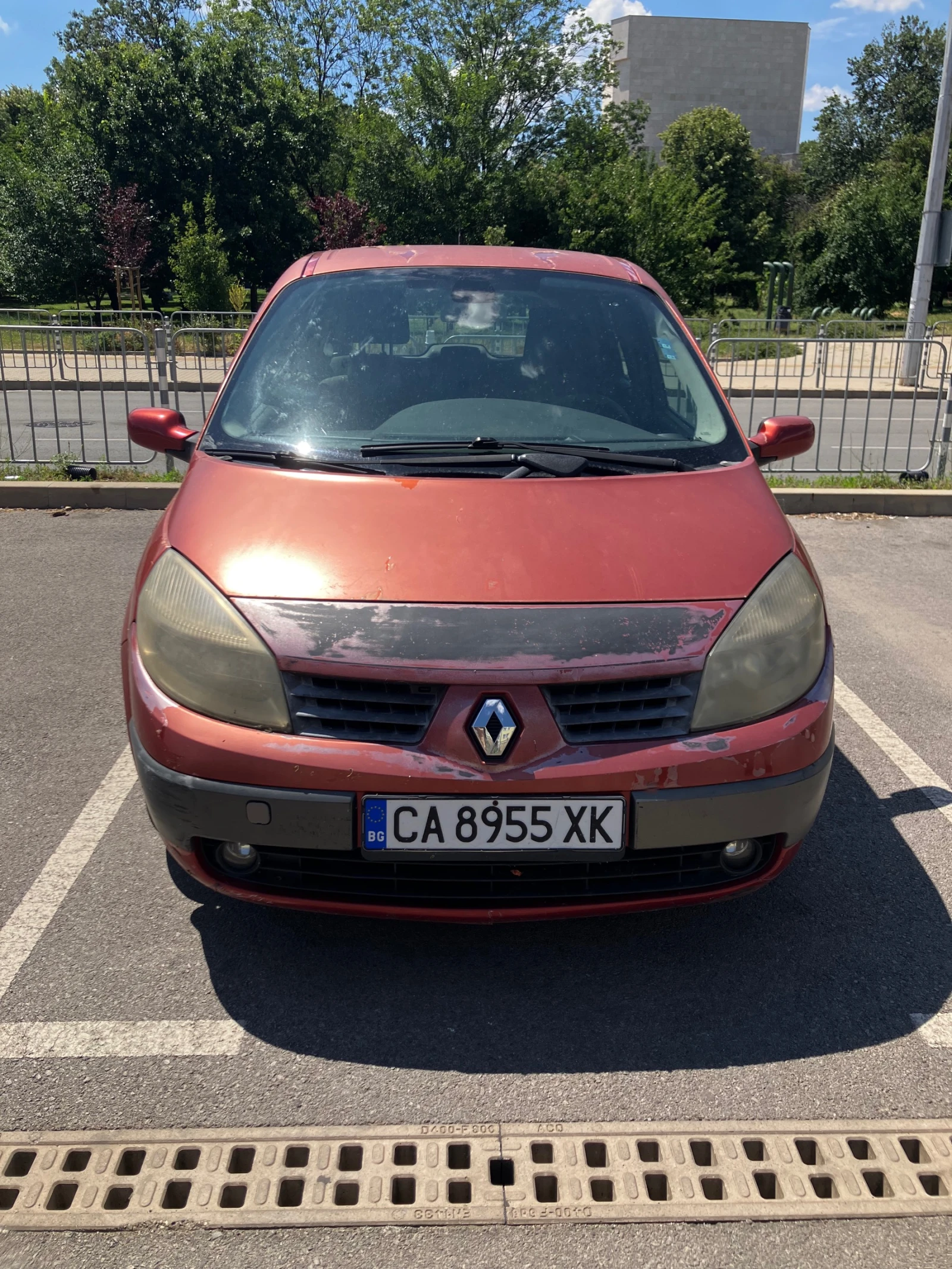 Renault Scenic 1.9 TDI, снимка 6 - Автомобили и джипове - 55424548