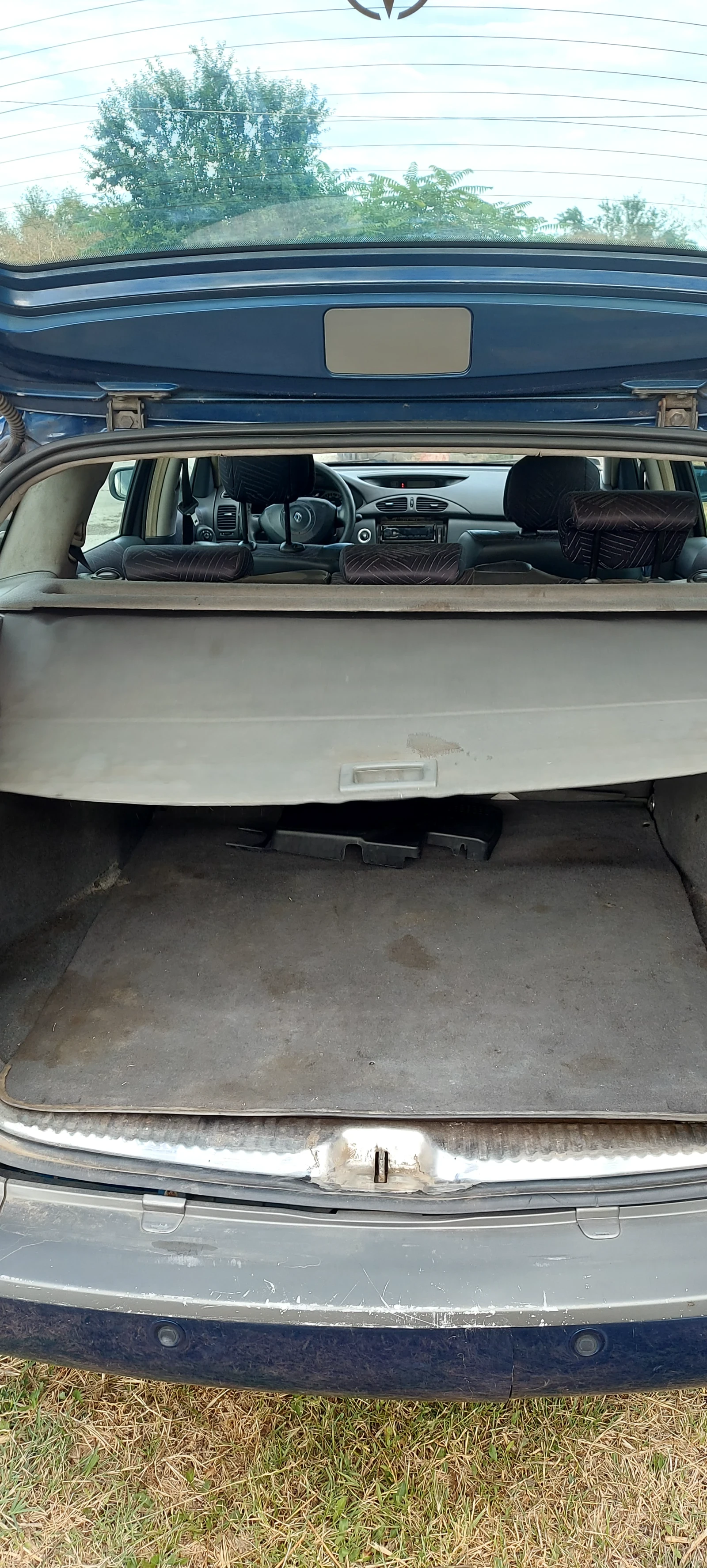 Renault Laguna, снимка 12 - Автомобили и джипове - 55426266