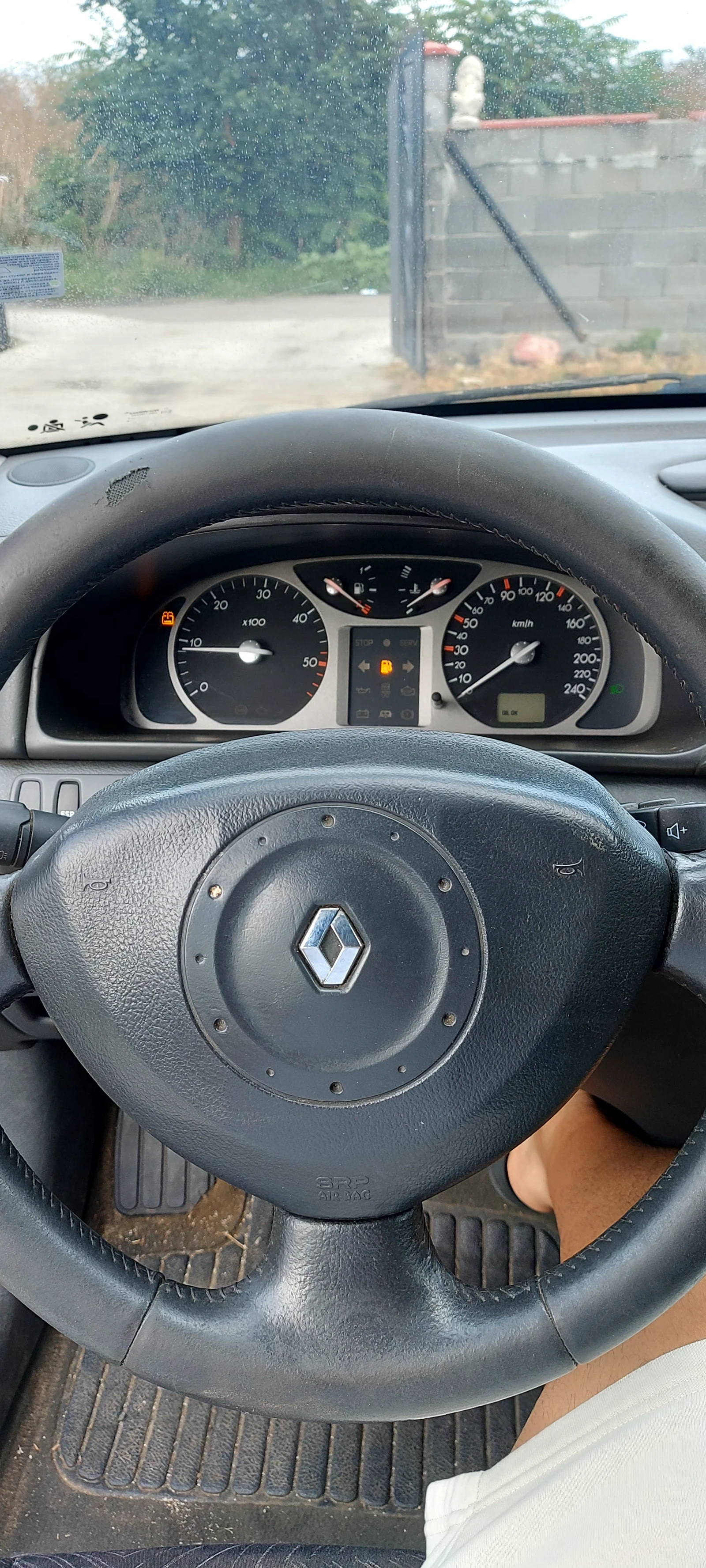 Renault Laguna, снимка 15 - Автомобили и джипове - 55426266
