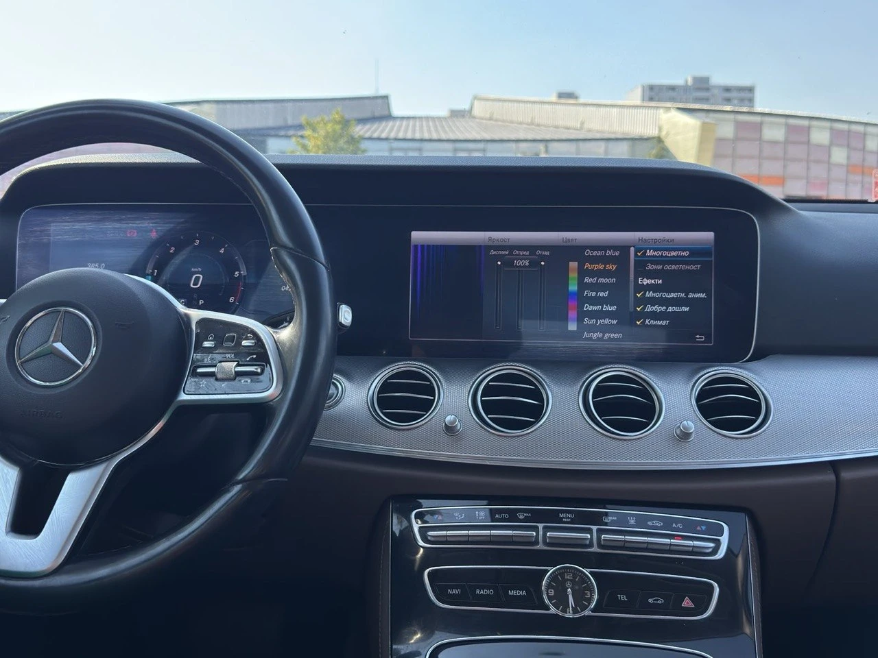 Mercedes-Benz E 220, снимка 6 - Автомобили и джипове - 55545927