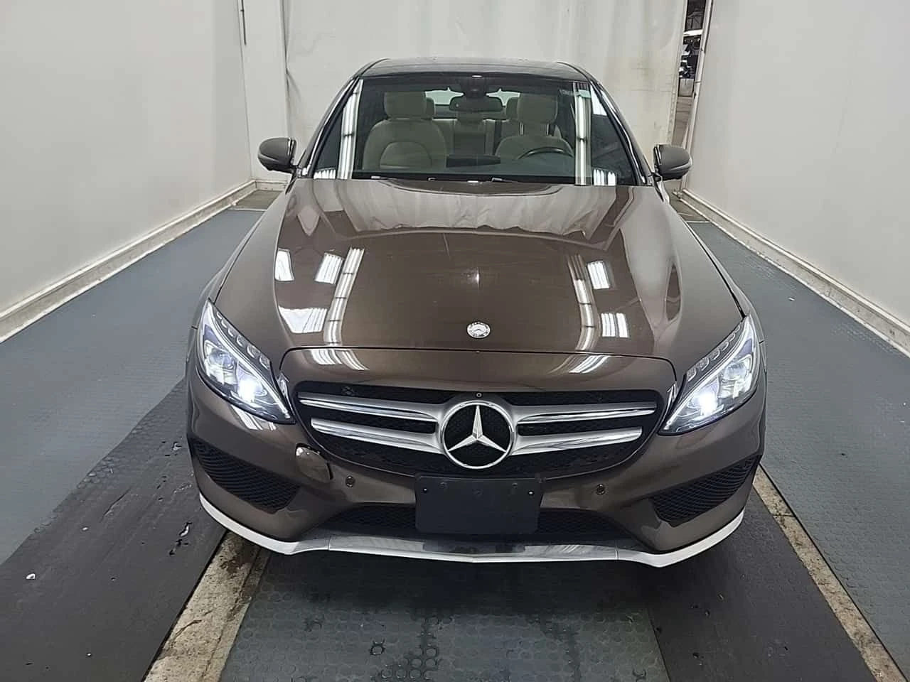 Mercedes-Benz C 300 * АВТОКРЕДИТ БЕЗ ПЪРВОНАЧАЛНА ВНОСКА, снимка 2 - Автомобили и джипове - 55553746