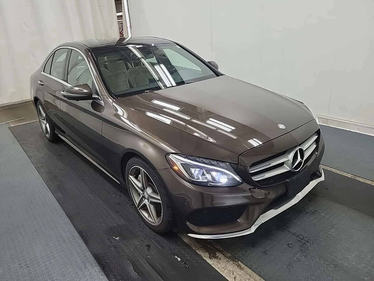 Mercedes-Benz C 300 * АВТОКРЕДИТ БЕЗ ПЪРВОНАЧАЛНА ВНОСКА, снимка 3 - Автомобили и джипове - 55553746
