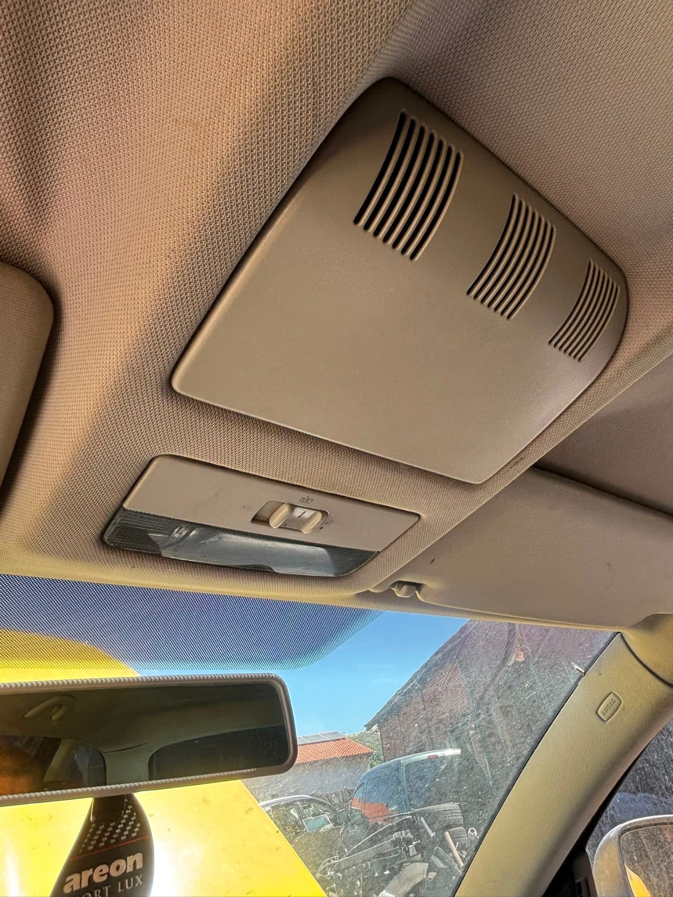 Skoda Octavia 1.6i 102hp, снимка 6 - Автомобили и джипове - 55777885