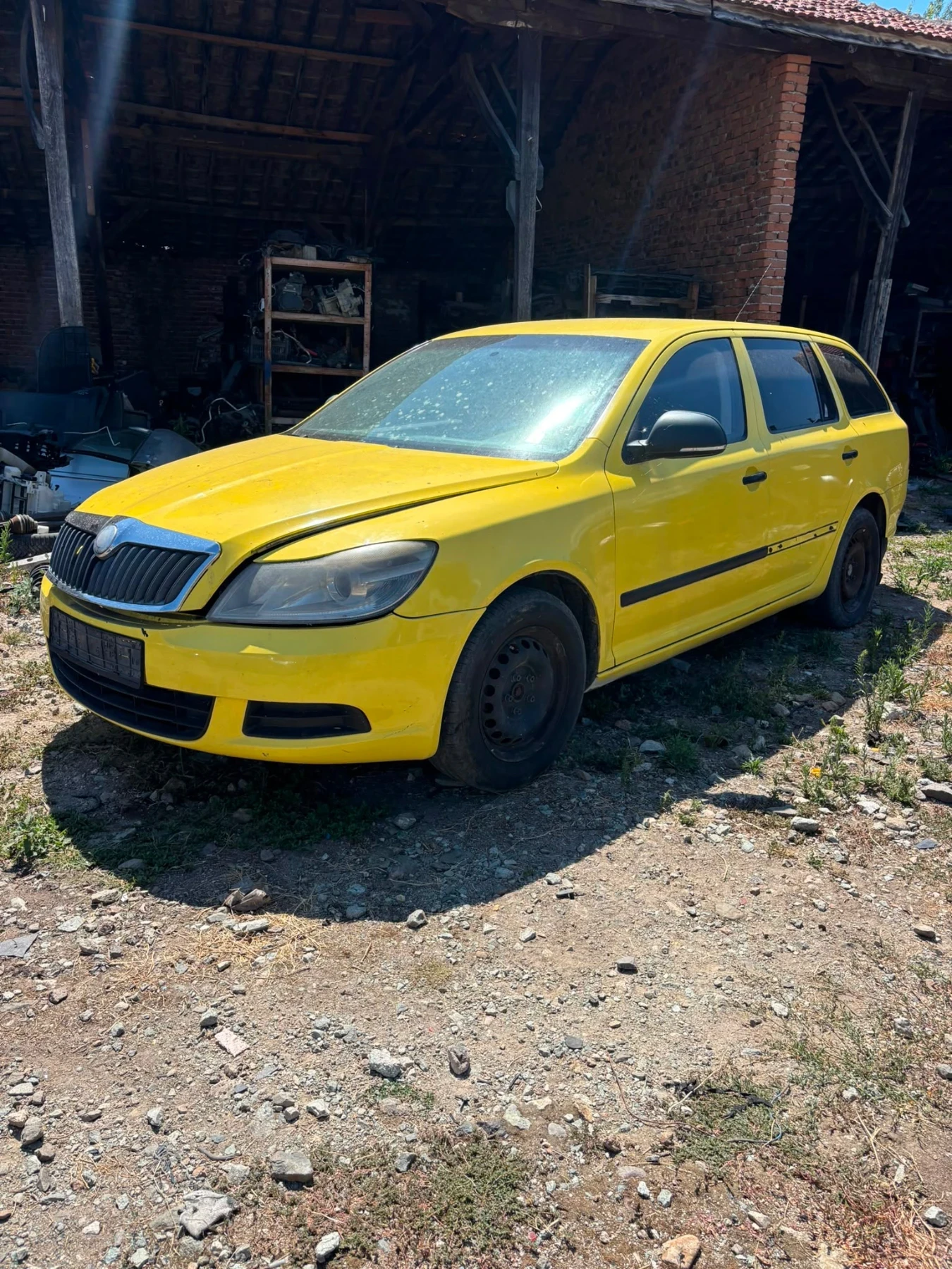 Skoda Octavia 1.6i 102hp, снимка 3 - Автомобили и джипове - 55777885