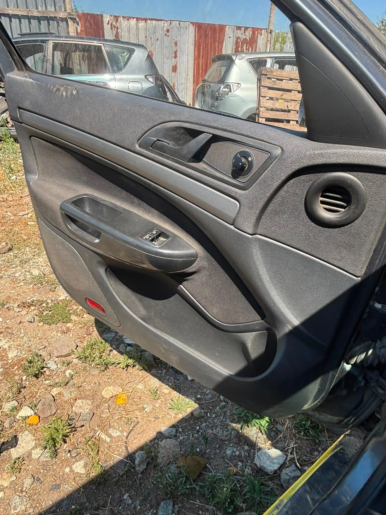 Skoda Octavia 1.6i 102hp, снимка 10 - Автомобили и джипове - 55777885