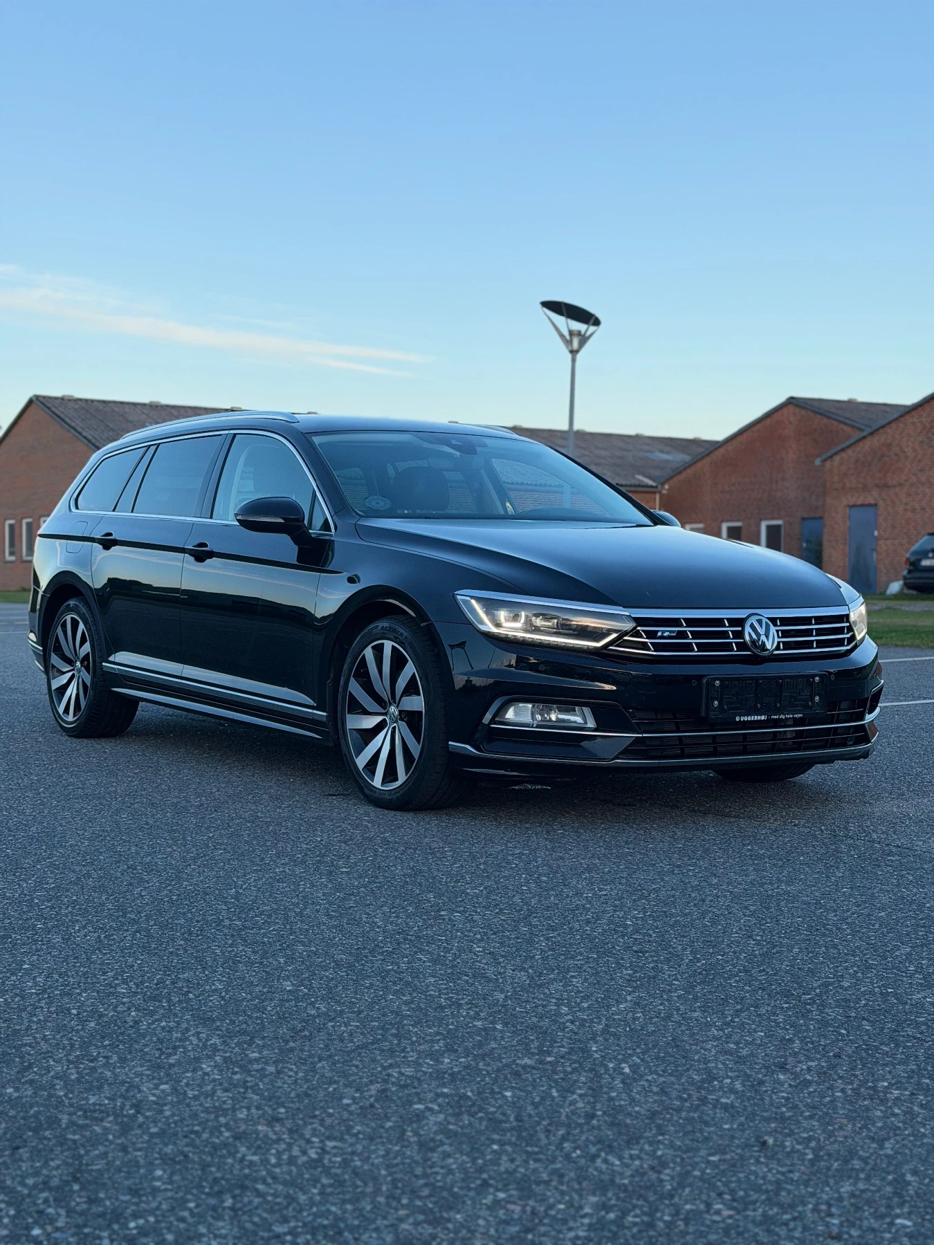 VW Passat 2.0tdi 190hp Rline, снимка 2 - Автомобили и джипове - 55833857